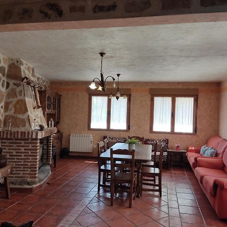Casa Rural El Pajar Navaluenga Ngoại thất bức ảnh