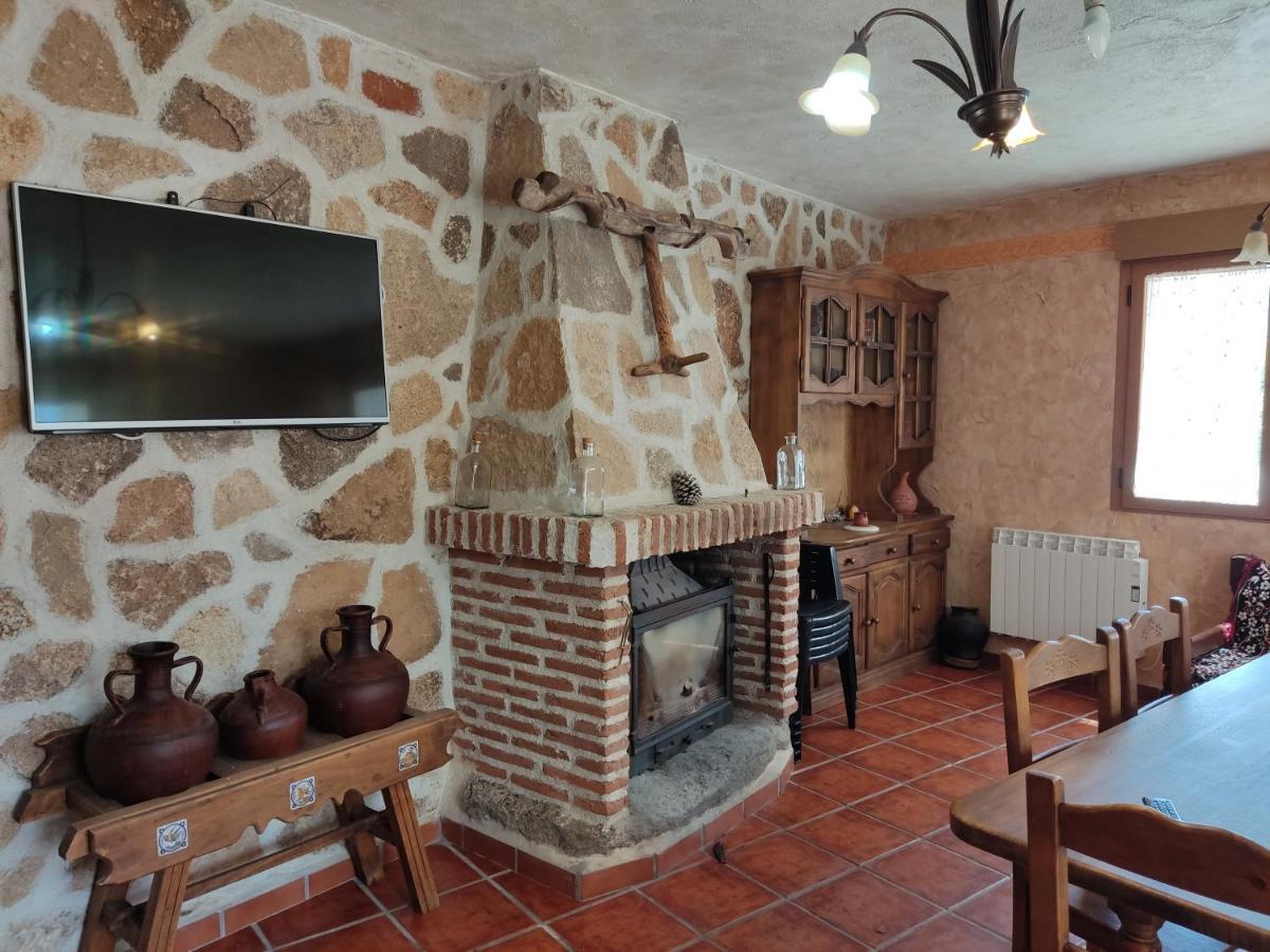 Casa Rural El Pajar Navaluenga Ngoại thất bức ảnh