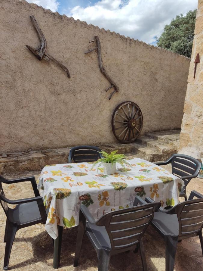 Casa Rural El Pajar Navaluenga Ngoại thất bức ảnh